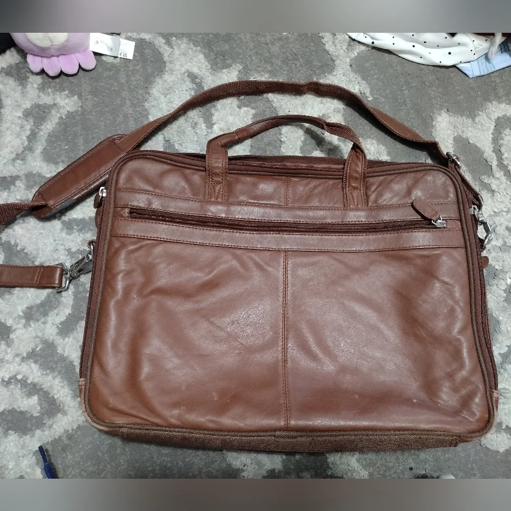 Wilson's Leather briefcase laptop bag